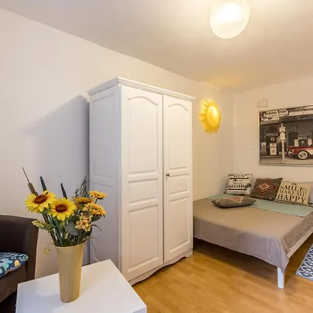 Stella Apartment